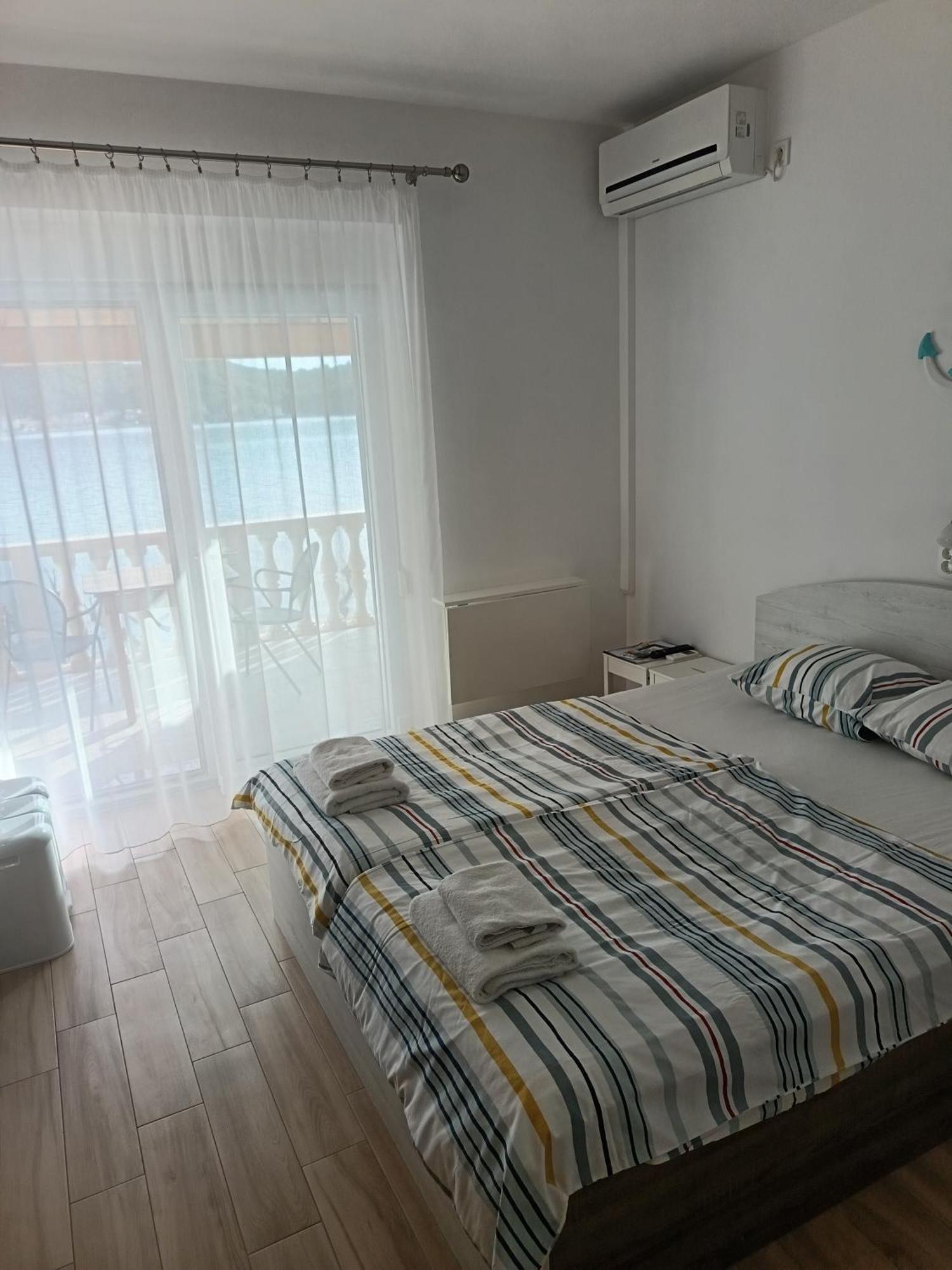 Apartmani Andela Kordic Supetarska Draga Dış mekan fotoğraf